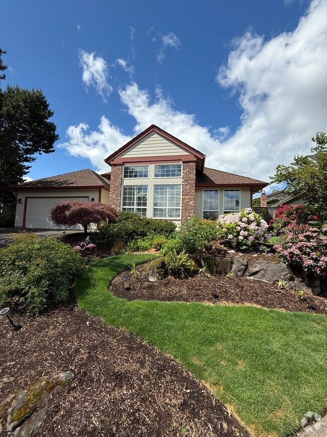Building Photo - Live at Steamboat Landing – Luxury Riverfr...