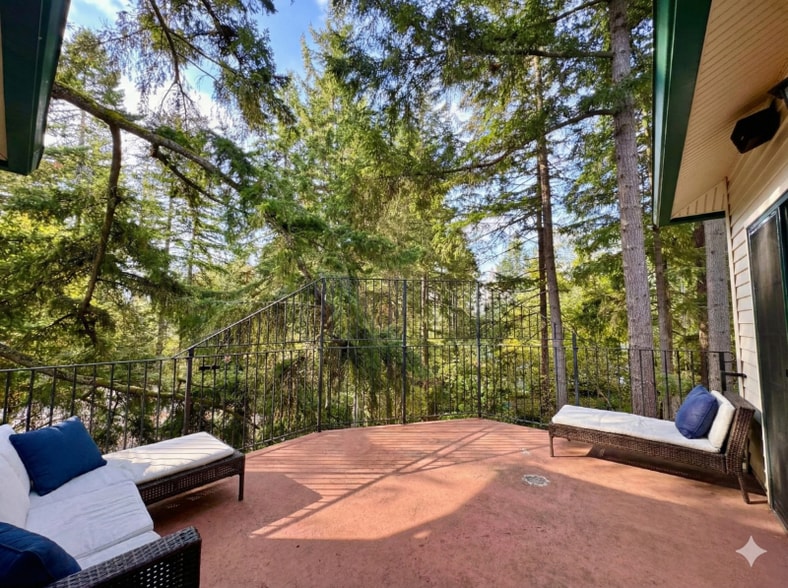 Building Photo - 14520 Fremont Ave N