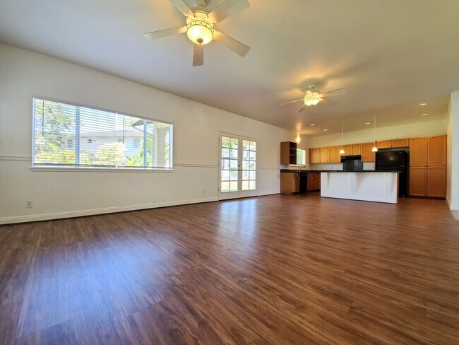 Building Photo - For Rent | 4 Bedroom, 3 Bathroom house with 2 Car Garage
