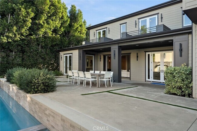 Building Photo - 15547 Valley Vista Blvd