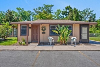 Building Photo - 1980 Tahitian Pl