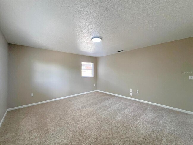 Building Photo - 822 Lake Elbert Ct