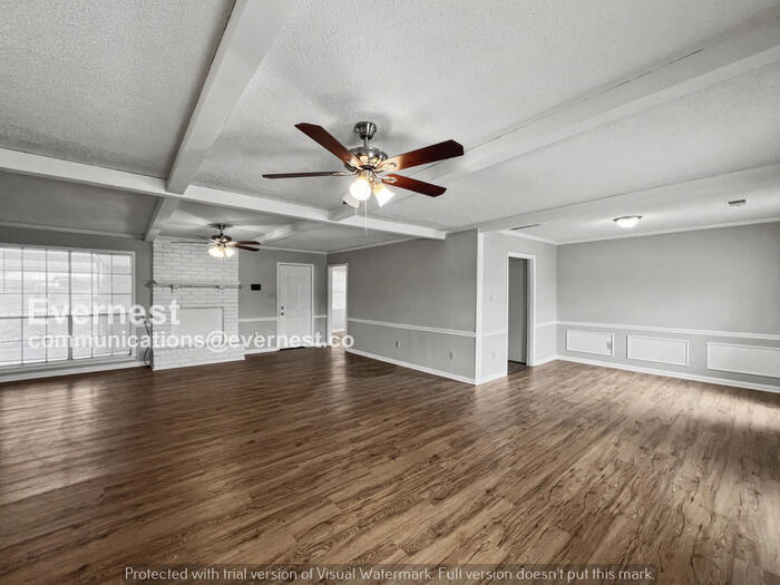 Building Photo - 848 Rasco Rd W