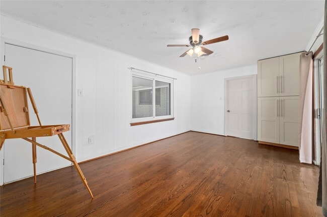 Building Photo - 10627 Moonlight Dr