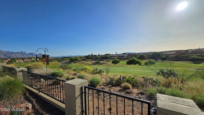 Building Photo - 37796 S Golf Course Dr