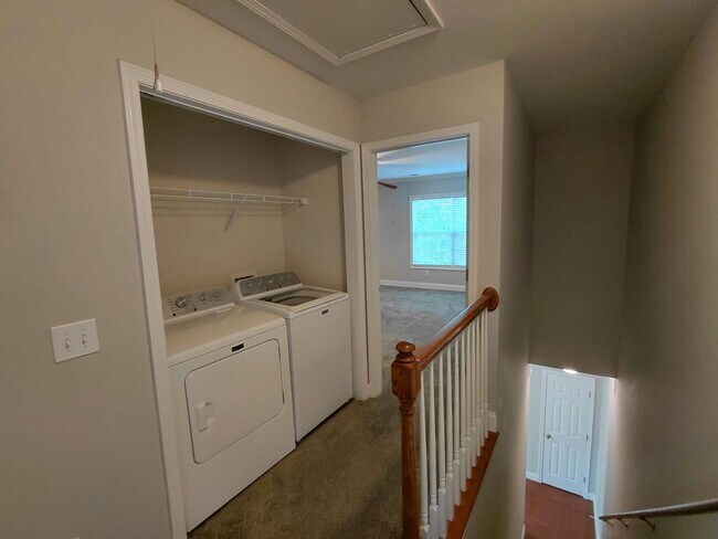 Building Photo - 300 Hampton Forest Dr