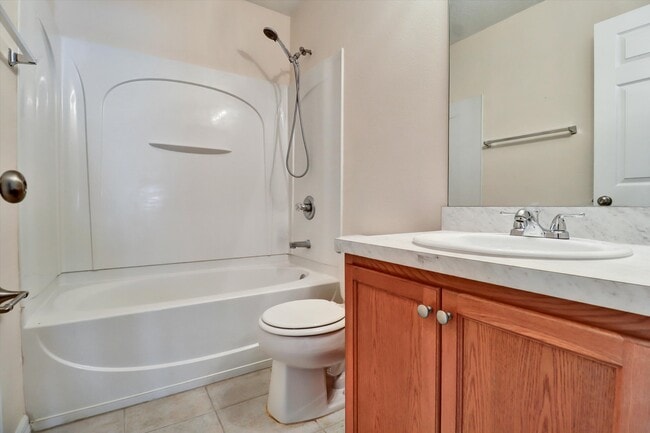 Building Photo - 2719 Portchester Ct