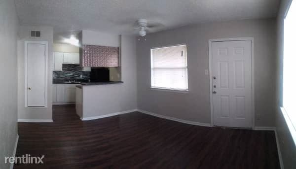 Building Photo - 1 br, 1 bath 4plex - 209 Victor St 208 Apt 13