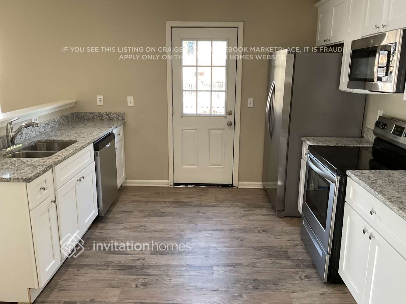 Building Photo - 301 Summer Hill Cir