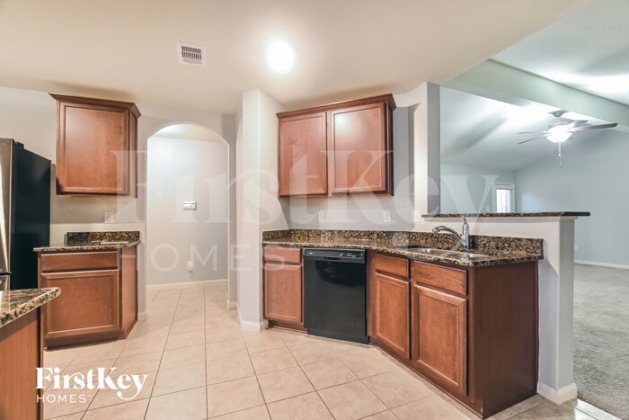 Building Photo - 2306 Nautica Terrace Dr