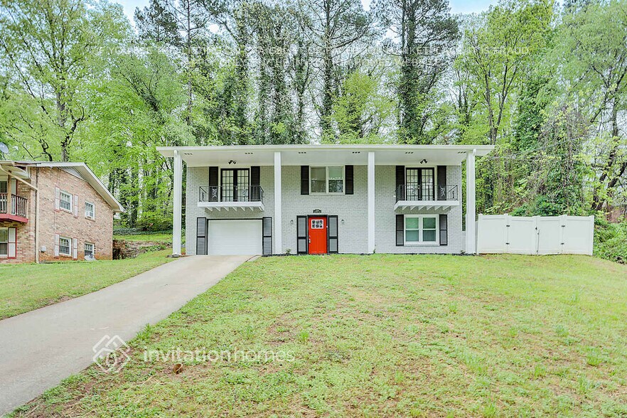 Building Photo - 2369 Brentford Pl