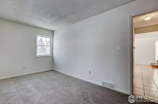 Building Photo - Cozy 2 Bedroom Townhome in West Fort Collins