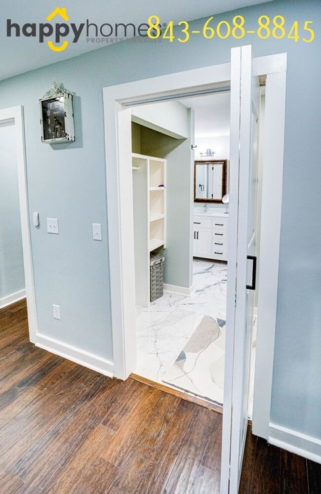 Building Photo - 2/2 Fully Furnished condo in The Meridian ...