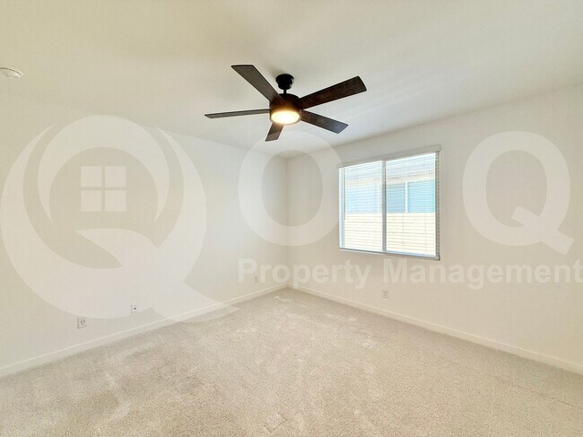 Building Photo - 3266 E Wild Dr