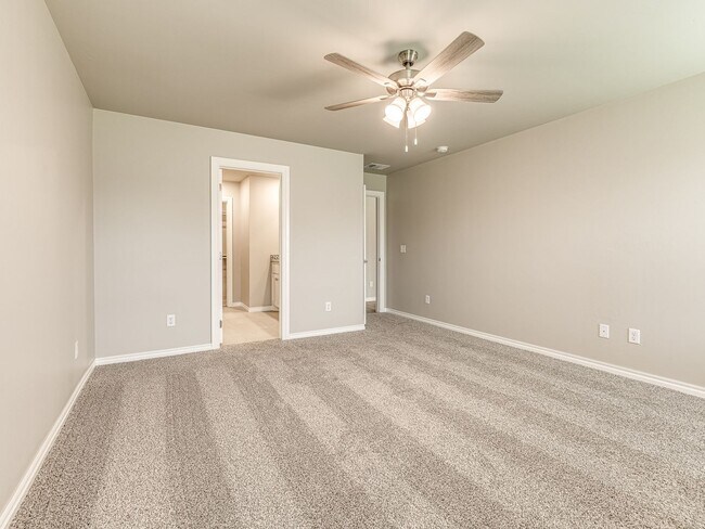 Building Photo - Newer Home + Deer Creek Schools + Storm Shelter