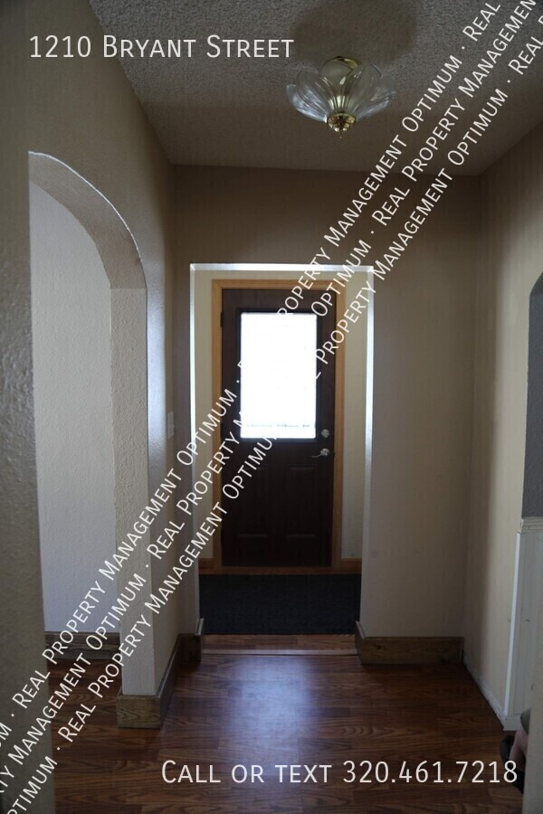 Building Photo - 1210 Bryant St