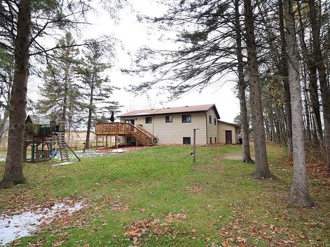 Building Photo - Click the “Apply Now” button or email wapmrentals@gmail.com for a prompt response.