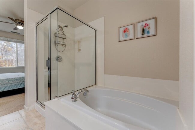 Building Photo - UPGRADED HOME IN HIGHLY CENTRAL SETTING.  RARE 3-BED/3-BATH FLOOR PLAN!