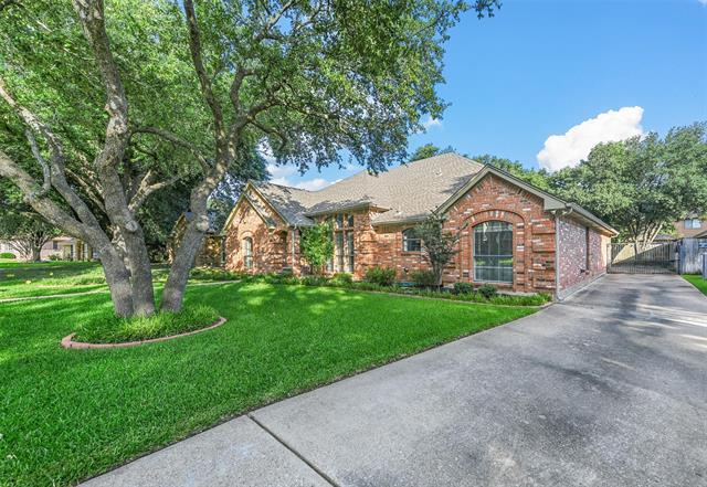 Building Photo - 2204 Sapphire Dr