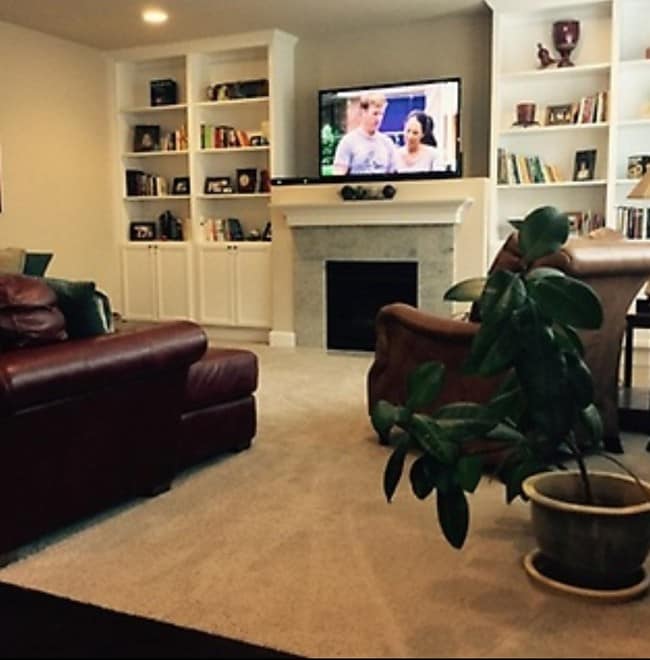 Family Room - 1211 35th St Pl SE