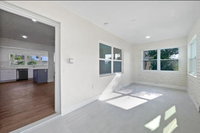 Building Photo - 2421 NW 152nd St