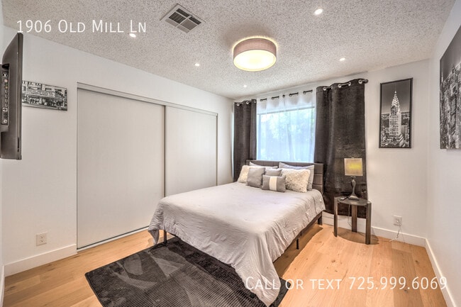 Building Photo - 1906 Old Mill Ln