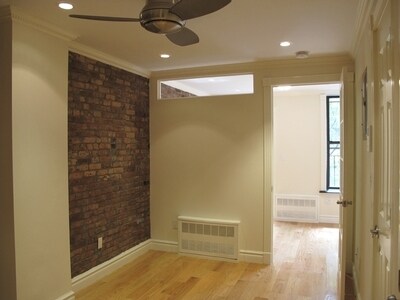 Primary Photo - 521 E 5th St