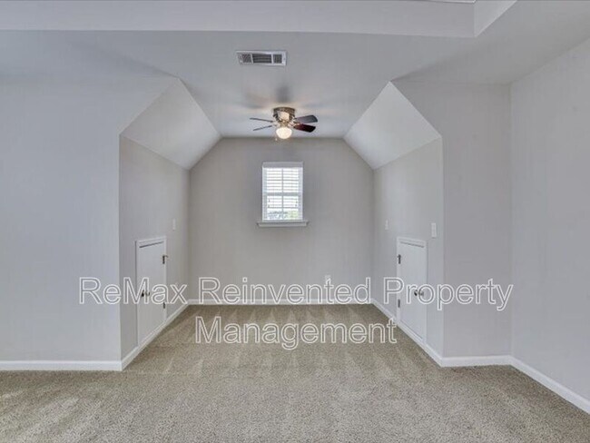 Building Photo - 314 Bella Rose Dr