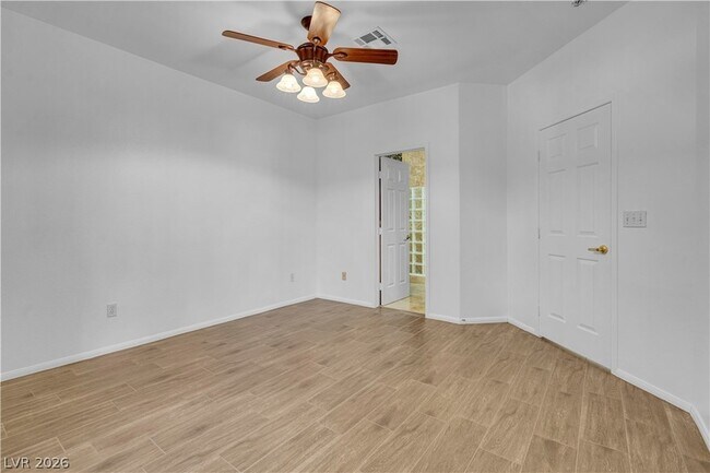 Building Photo - 2050 W Warm Springs Rd
