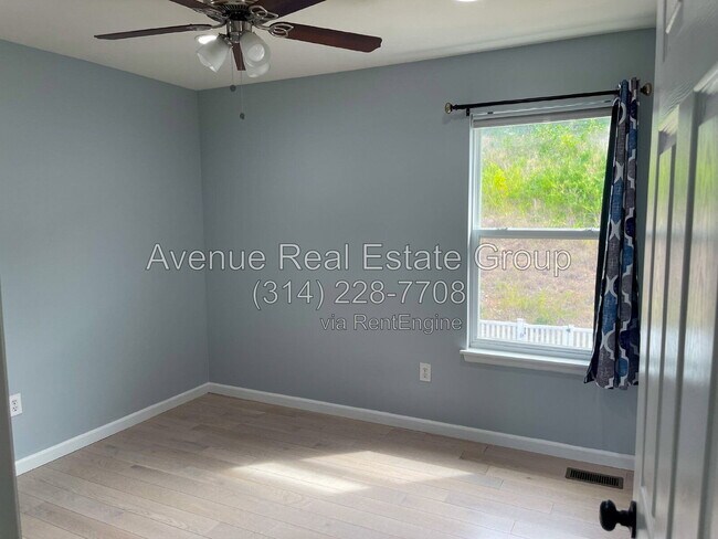 Building Photo - 948 Meramec Grove Dr