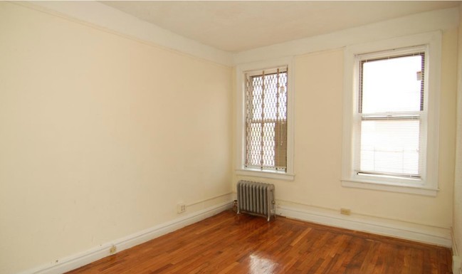 Bedroom - 2465 Crotona Ave