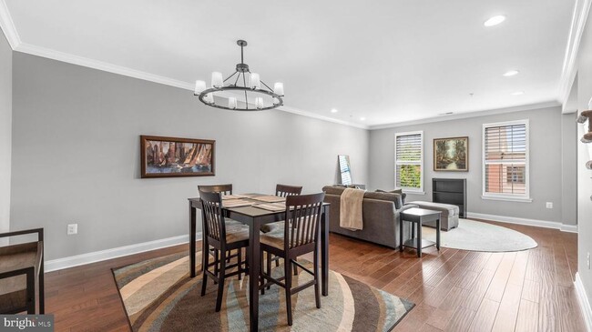 Building Photo - 7674 Maple Lawn Blvd