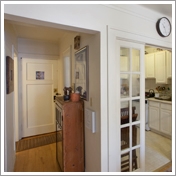 Entrance - 903 Kilbourn