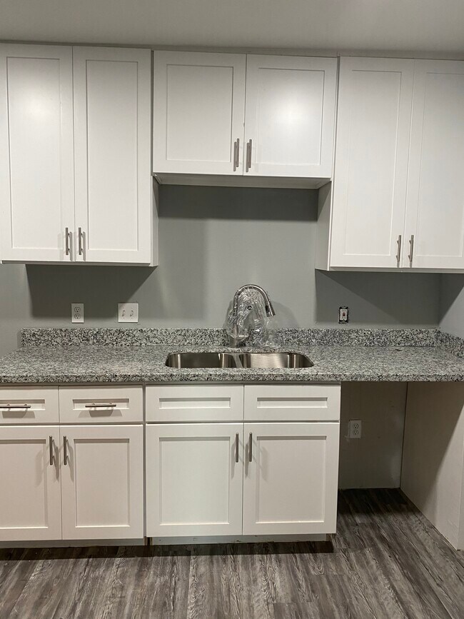 Building Photo - 7217 Kassarine Pass