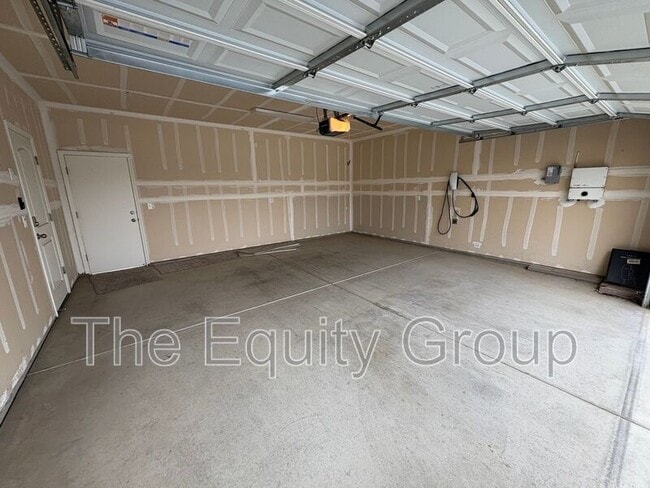 Building Photo - 4526 W Flagstaff Ave