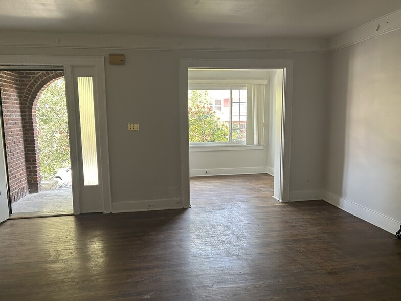 Building Photo - 5520 Raleigh St