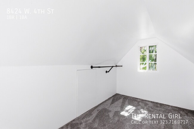 Building Photo - 8424 4th St