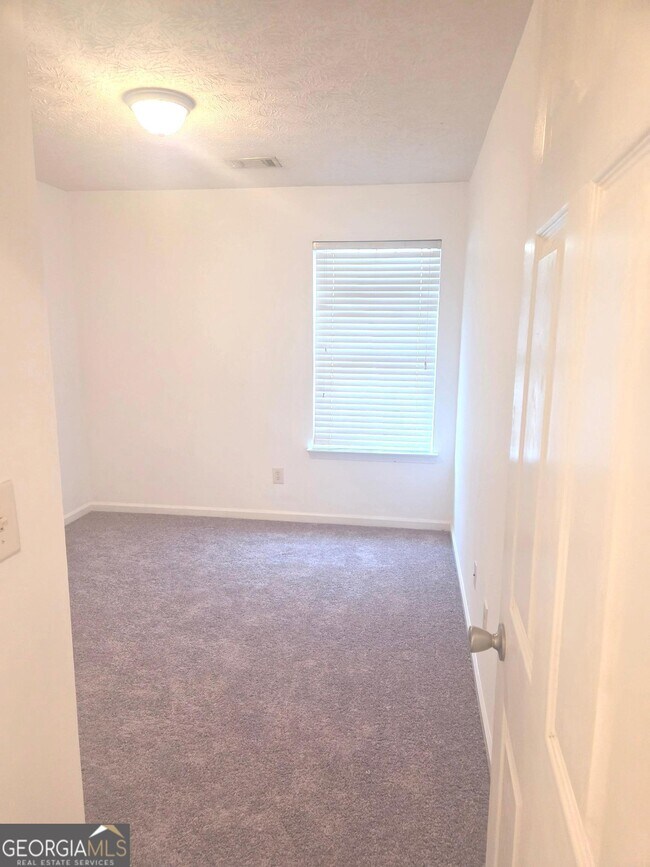 Building Photo - 4303 High Park Ln