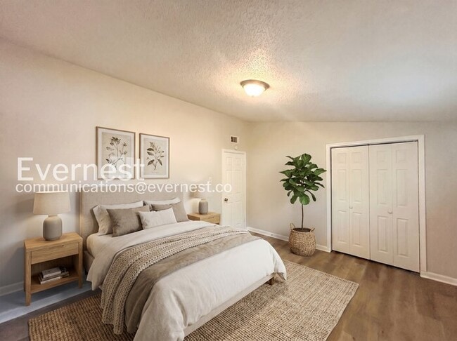 Building Photo - 1449 Ticonderoga Dr