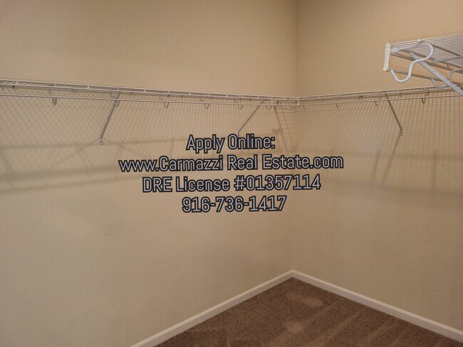 Building Photo - 1201 Souza Way