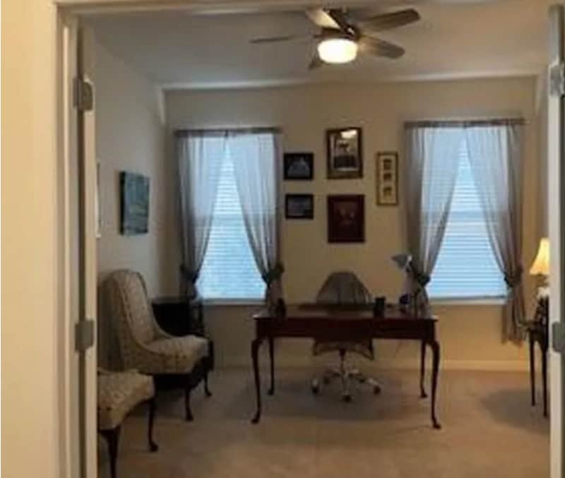 Building Photo - 10429 MacFarlane Pl