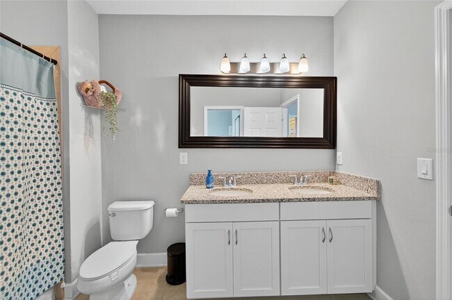 Building Photo - 5227 ADMIRAL POINTE Dr