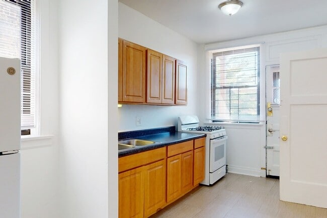 Floorplan - 5452 S. Ellis Avenue