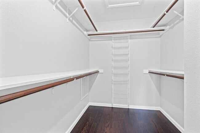 Building Photo - 14777 Wunderlich Dr
