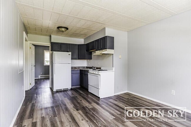 Building Photo - 1223 S Franklin St