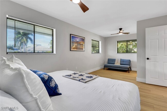 Building Photo - 1282 Belaire Ct