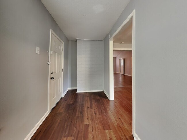 Building Photo - Heart of Garland Dream Home!