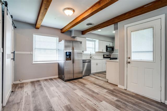 Building Photo - 266 W Fulton St