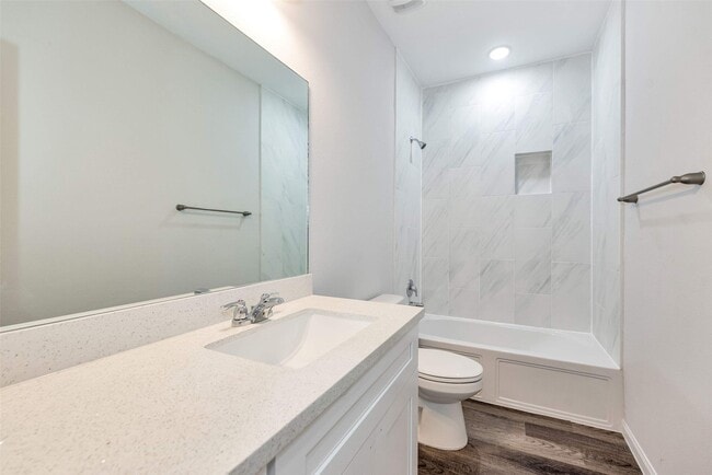 Building Photo - 1683 Rd 3556
