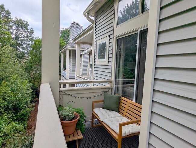 Building Photo - 200 Falls Blvd